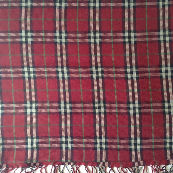 New Cotton-Wool Red-Black Checked Stroll-Scarf - Picture 2 of 2